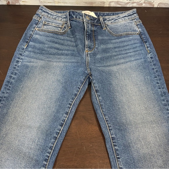 DRIFTWOOD Blue Jeans with Floral Embroidery - Picture 4 of 6